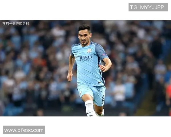 京多安的传奇之路:从默默无闻到世界足球巨星的蜕变与辉煌